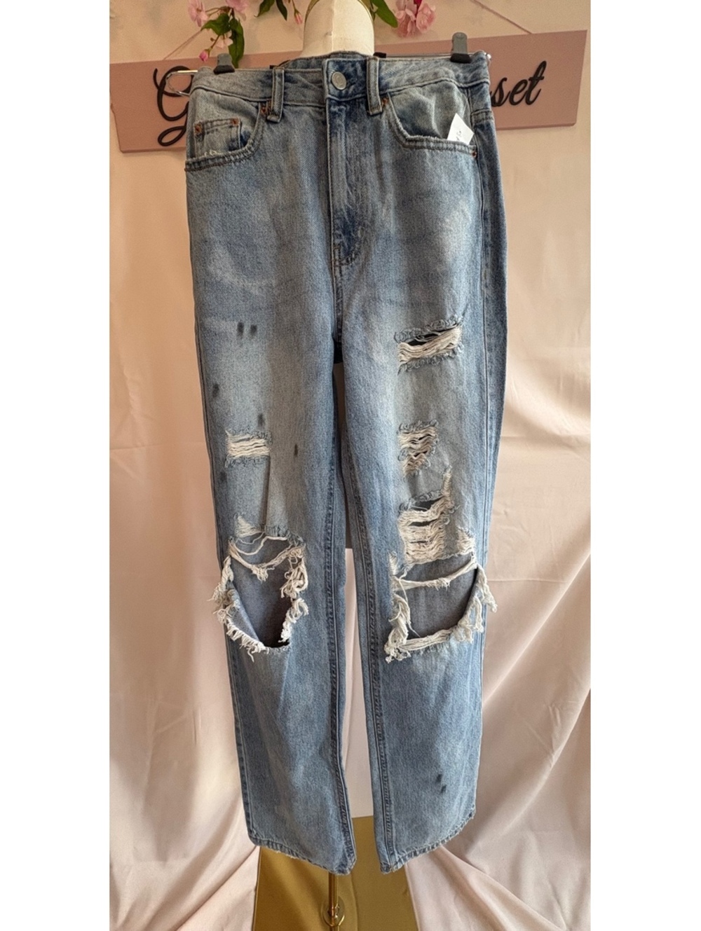 Pacsun 90's Boyfriend Jeans Size 24 in Nirvana Light Blue with Distressed Rips